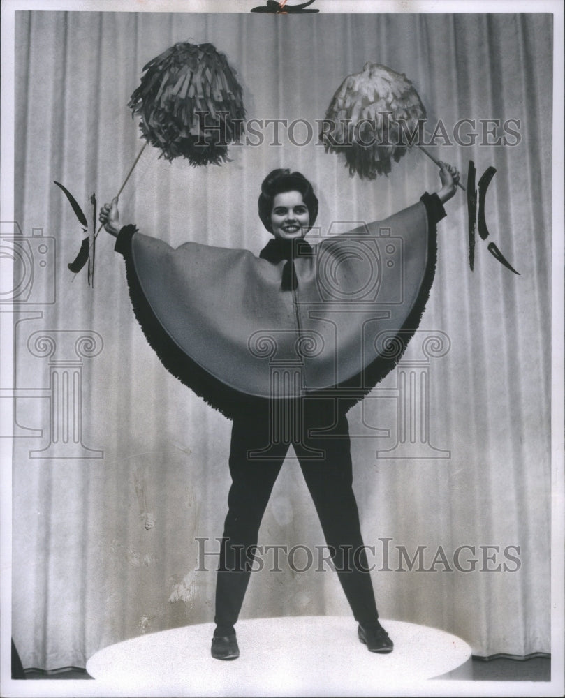 1961 Press Photo Women Clothing Sharon Lamparter Fashio