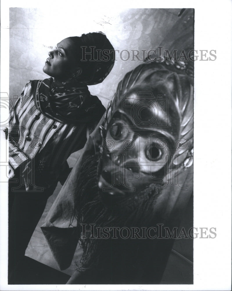 1992 Press Photo African Clothing