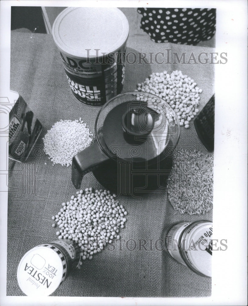 1977 Press Photo Coffee Bean Substitutes Tea and Cocoa