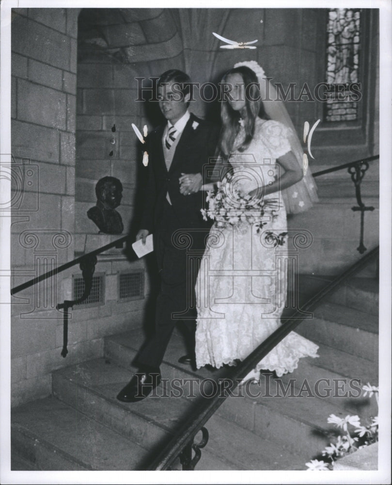 1971 Press Photo Mrs John Wingle Marriage Dress Beauty