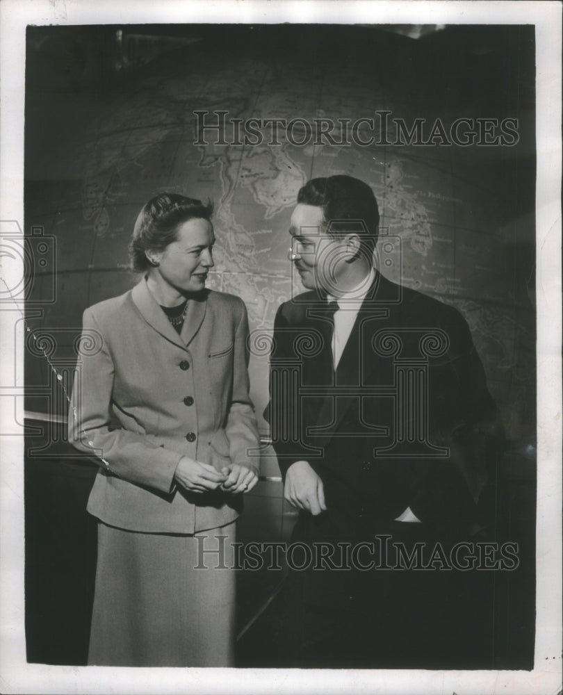 1951 Press Photo Franc Shor Traveler Wife - RRS74479 - Historic Images