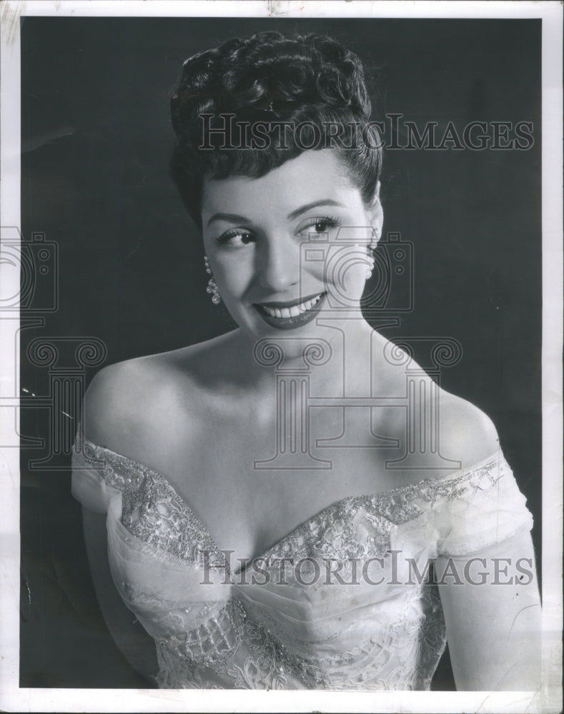 1954 Press Photo Singer Marguerite Piazza