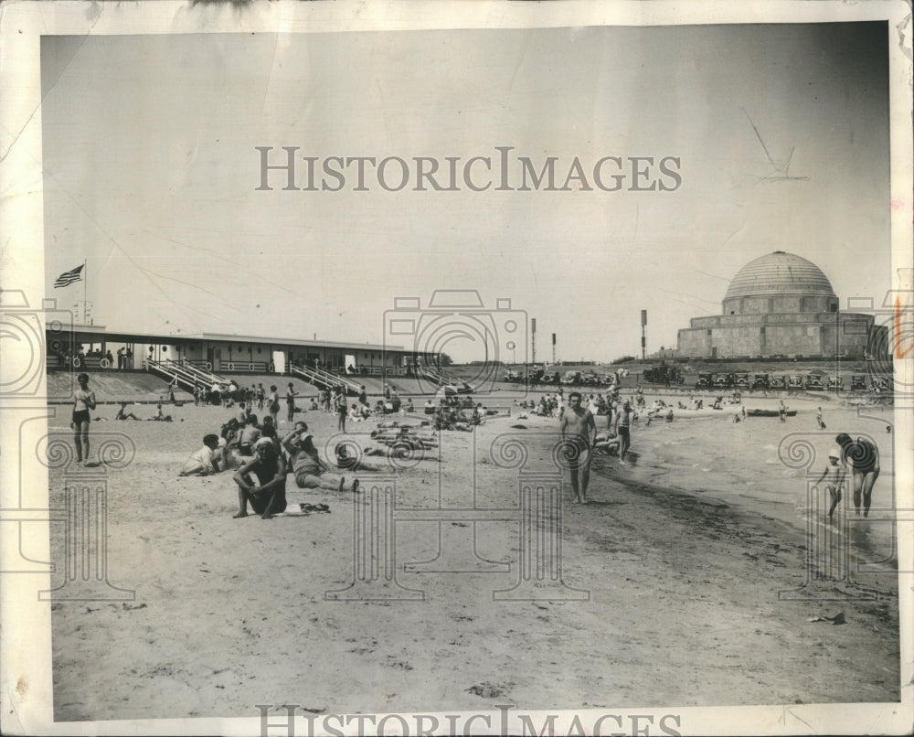 1938 Press Photo Roosevelt Beachgoers