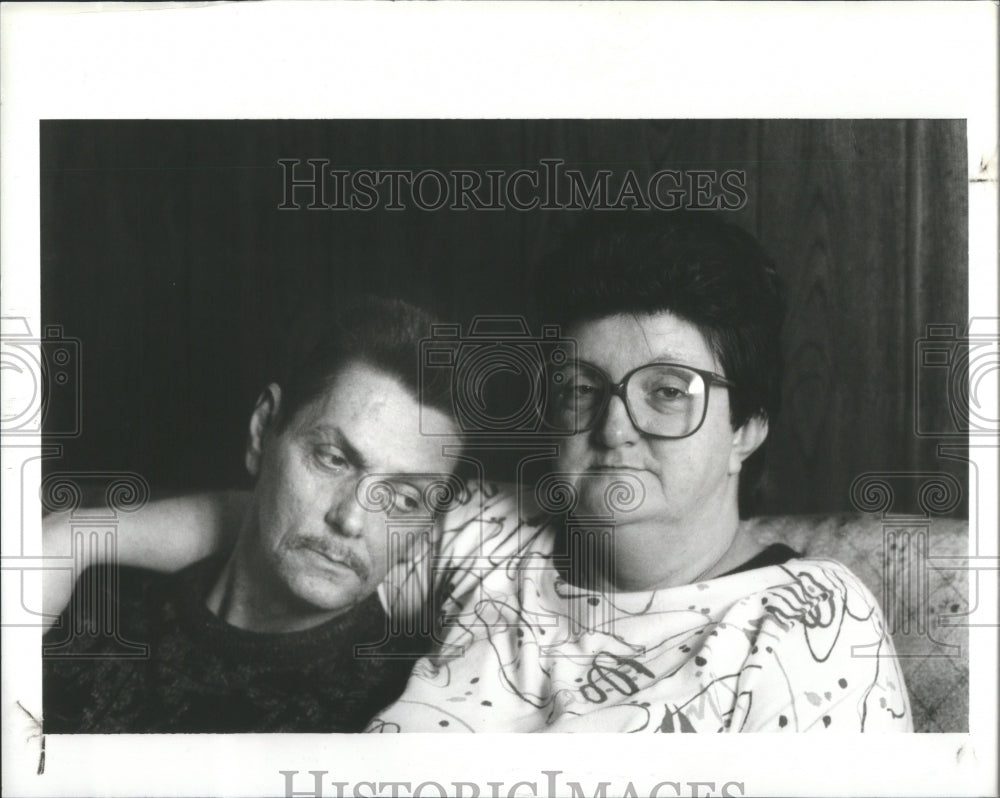 1991 Press Photo Helping Hands Susan Ehan