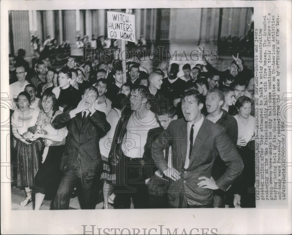 1960 Press Photo Shouts Jeers Greeted Police Fire Hoses