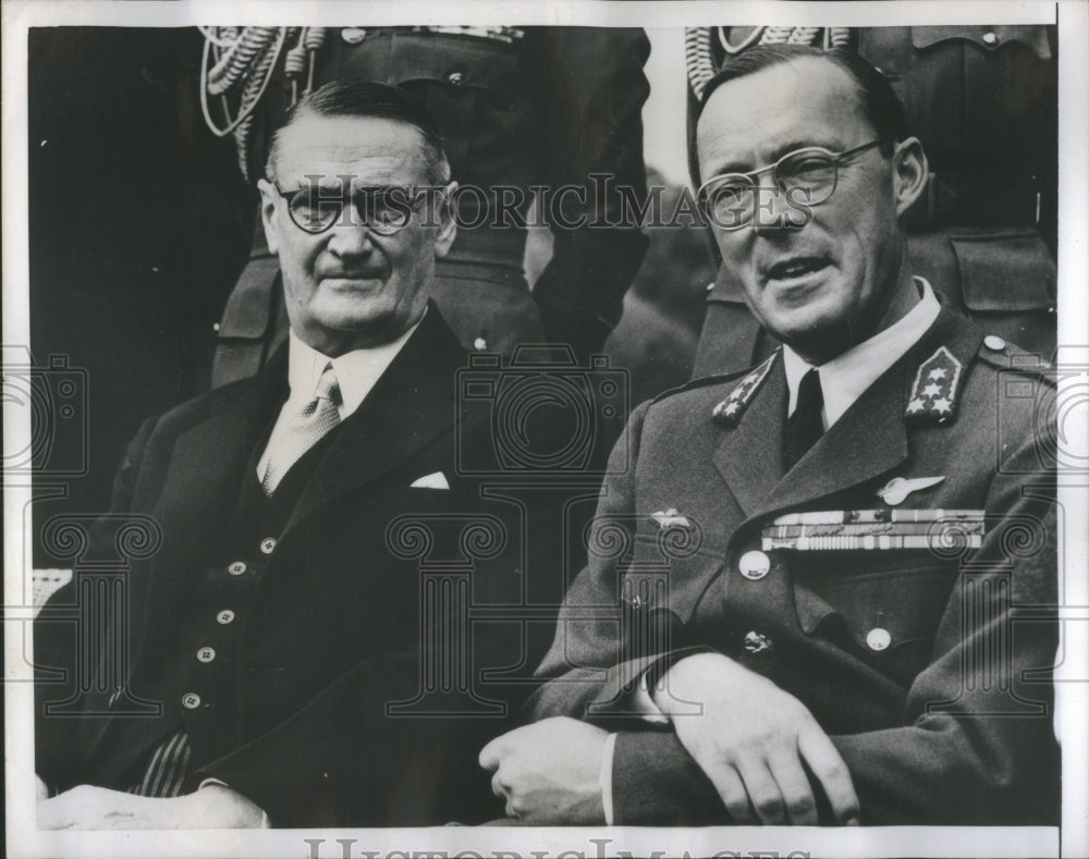 1954 Press Photo Prince Bernhard