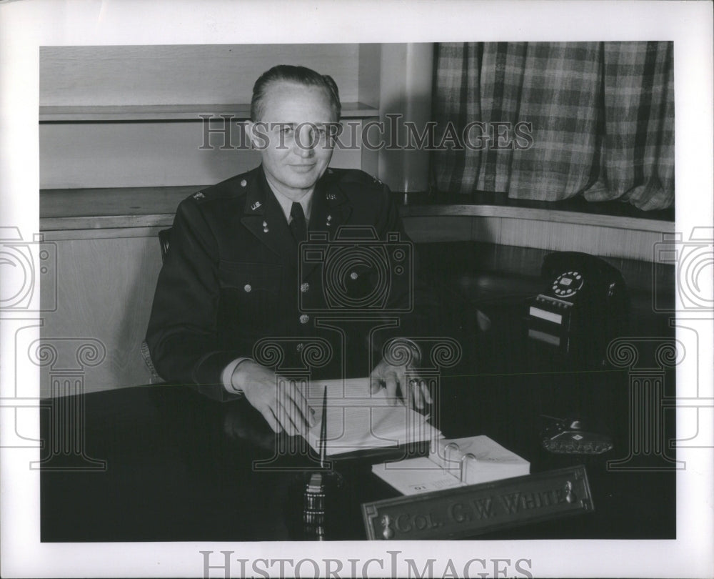 1952 Press Photo Col George White Leaves Army Ordanance