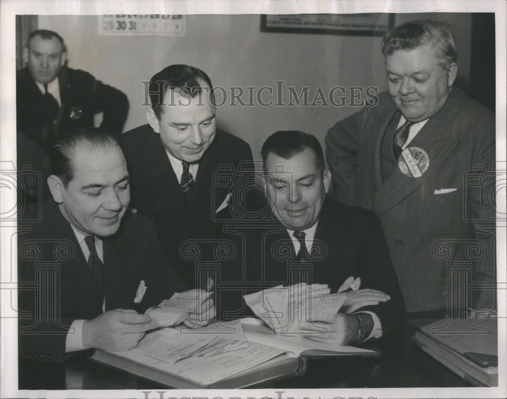 1940 Press Photo Goodfellow Day atDetroit Traffic Court