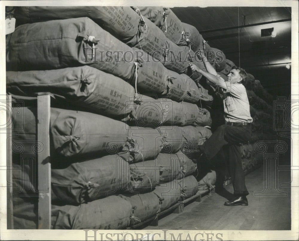 1941 Press Photo Army Camps Tents John Mendendorf