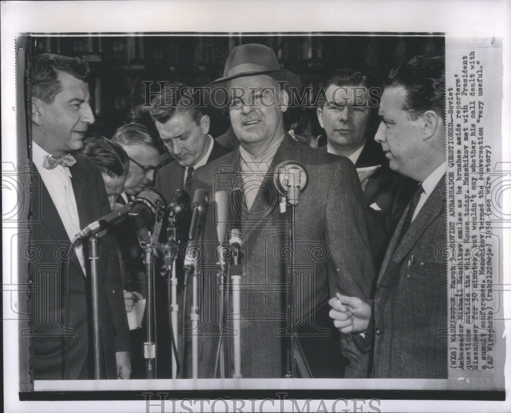 1958 Press Photo Soviet Ambassador QuestionedMikha Mens