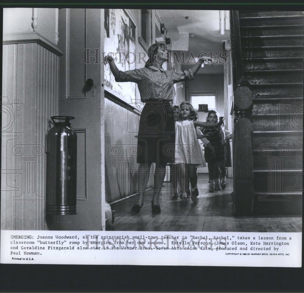 1968 Press Photo Butterfly Joanne Woodward Rachel Rache