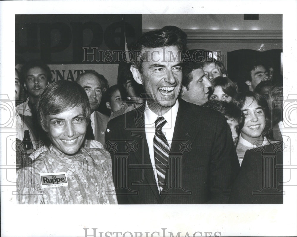 1982 Press Photo Philip Ruppe