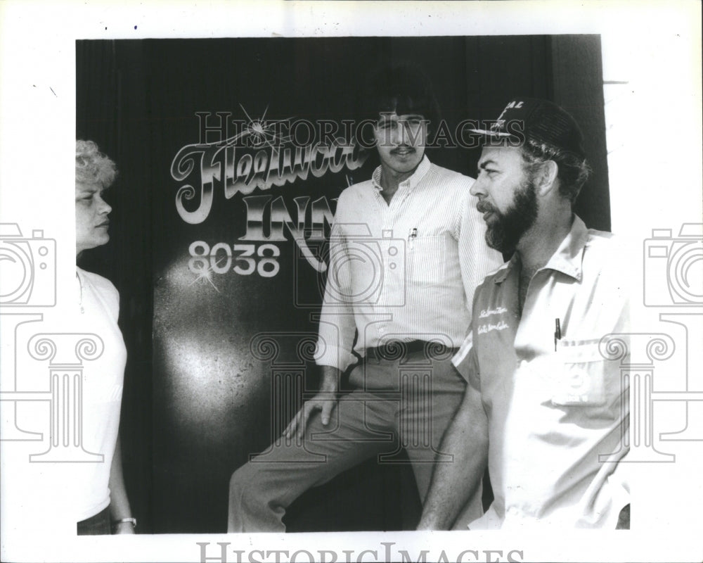 1985 Press Photo Fleetwood Cadillac Employees Donald Gr