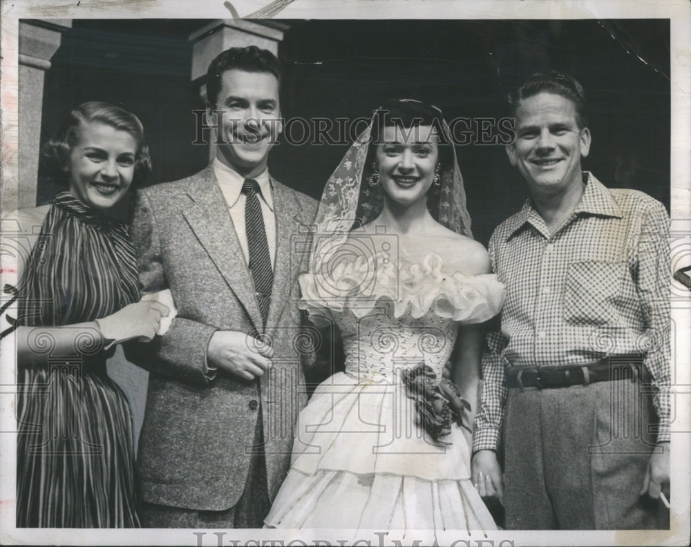 1954 Press Photo Singing Star Musical Parade Snooky