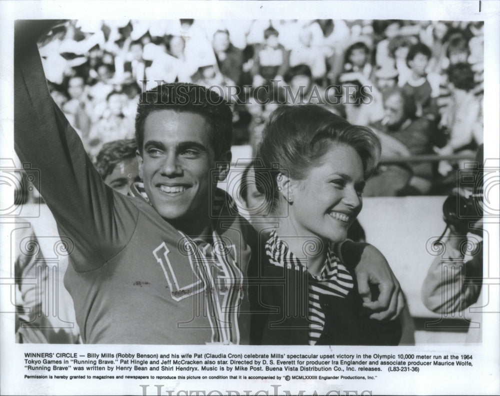 1983 Press Photo Running Brave Billy Mills Pat Hingle