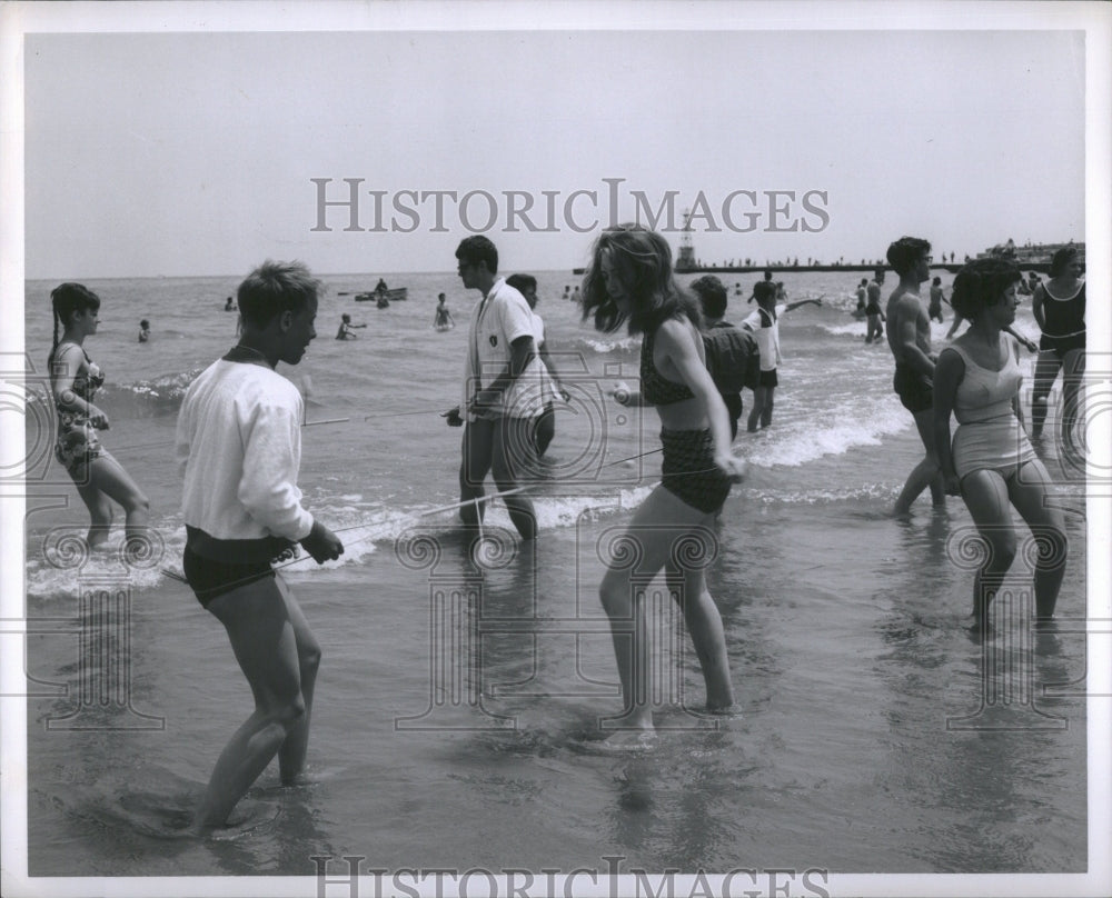 1962 Press Photo Twist Twirl Rusty Krongold Larry Smith