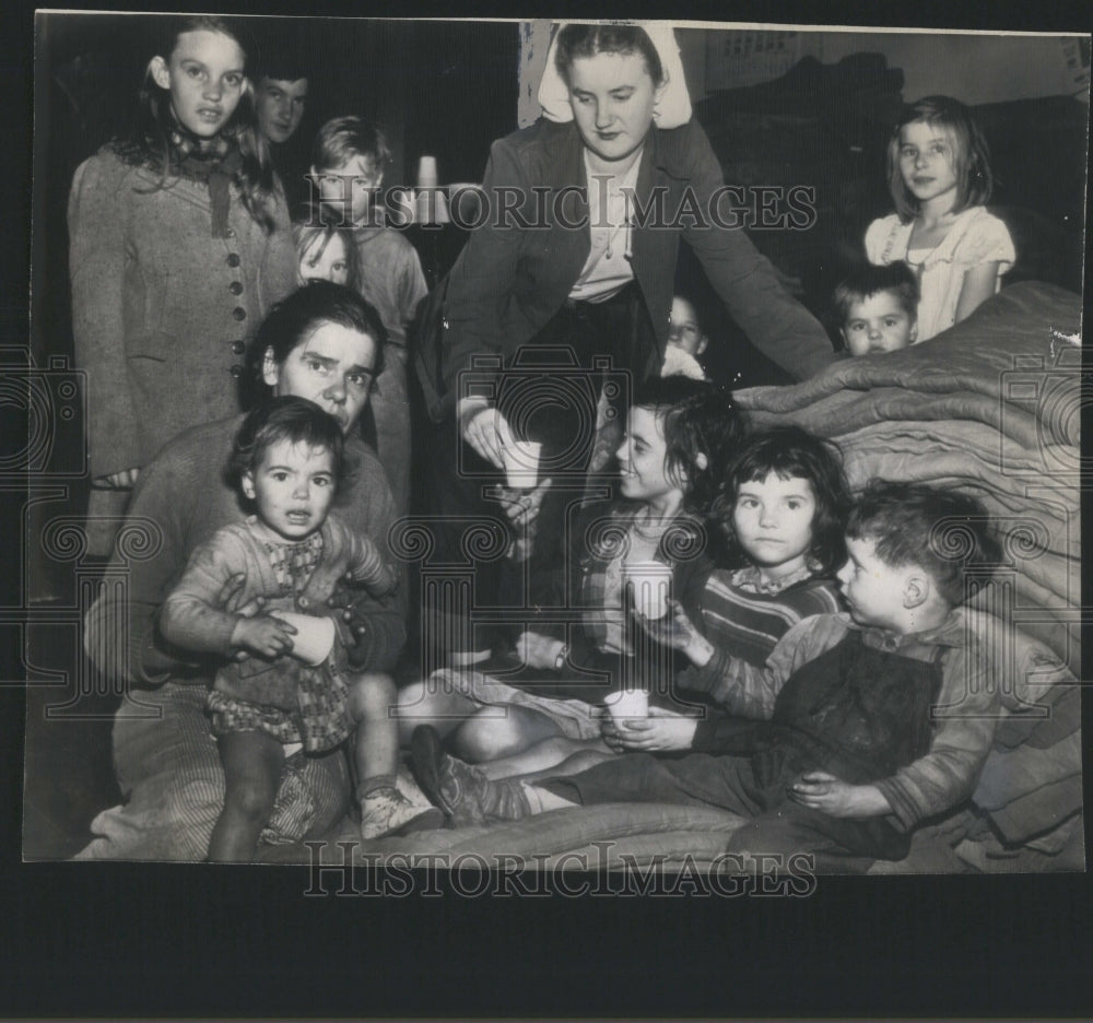 1946 Flood Refugees Ruth Lochard Red Cross  - Historic Images