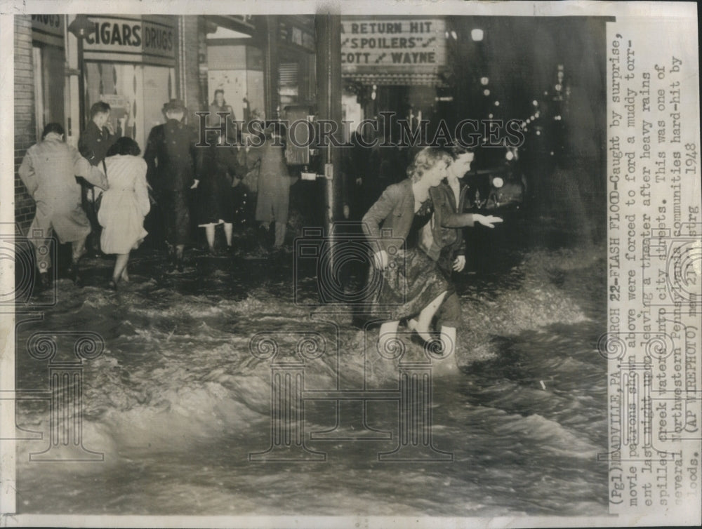 1948 Press Photo Flood Water EU Movie Patron Ford Muddy