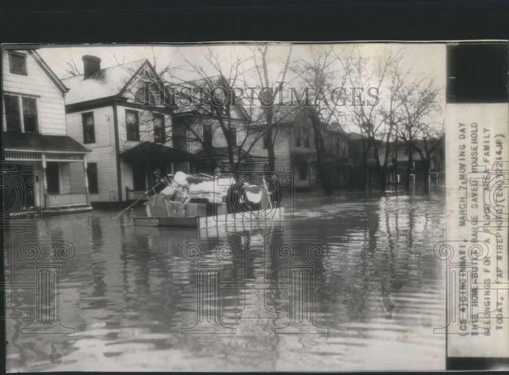 1945 Press Photo Houses Water Floods Boats