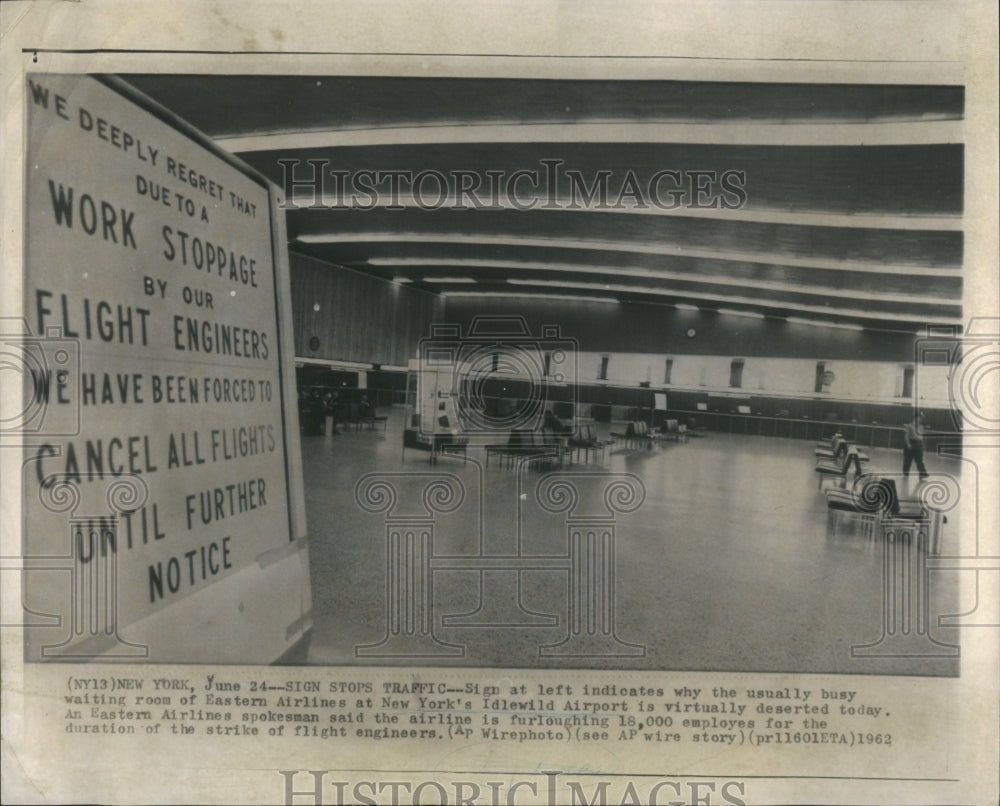 1962 Press Photo Western Airlines New York Strike