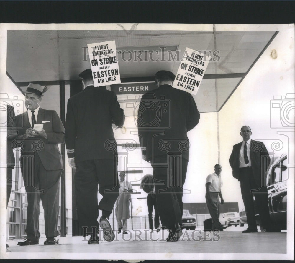 1962 Press Photo Strike Labour Greve Employee Work