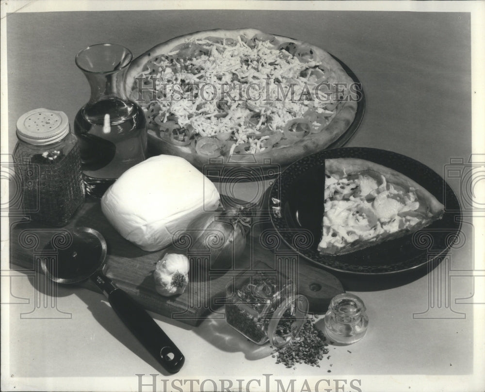 1970 Press Photo Italian Pizza