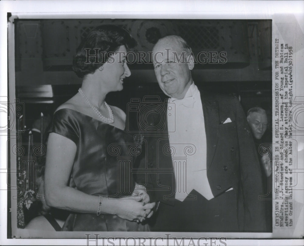 1958 Press Photo Mrs JJ Standart Sigard S Larmon