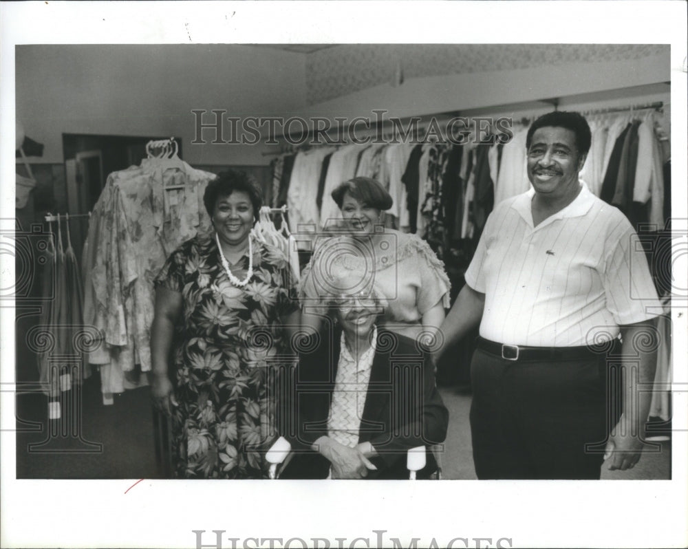 1986 Press Photo Hawkins Apparels