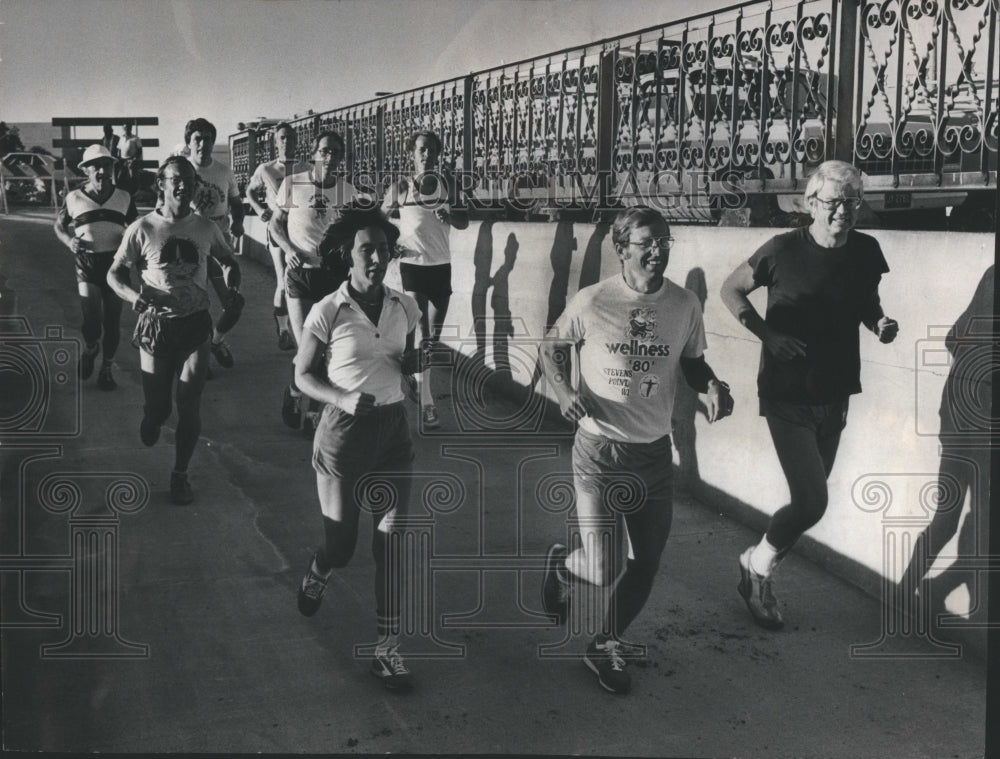 1980 Press Photo Governor Richard Lamm Fitness Run