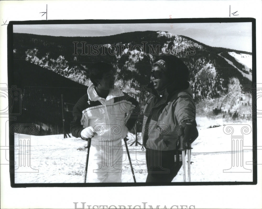 1988 Hank Kashiwa And Oprah Winfrey Press Photo