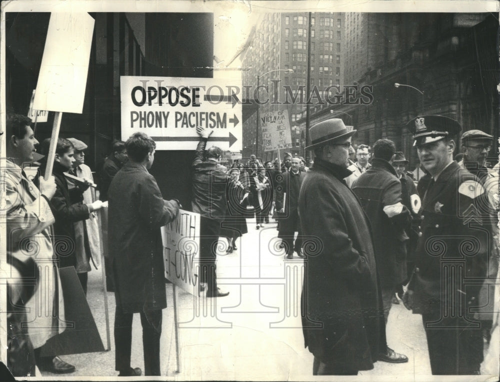 1965 Press Photo Supporter U.S policy Viet Nam Chicago