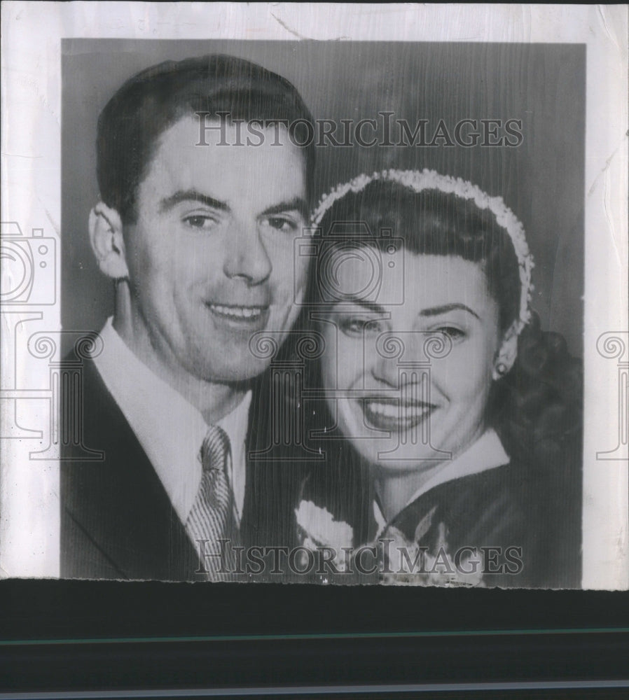 1952 Press Photo Actors Betta St. John and Peter Grant