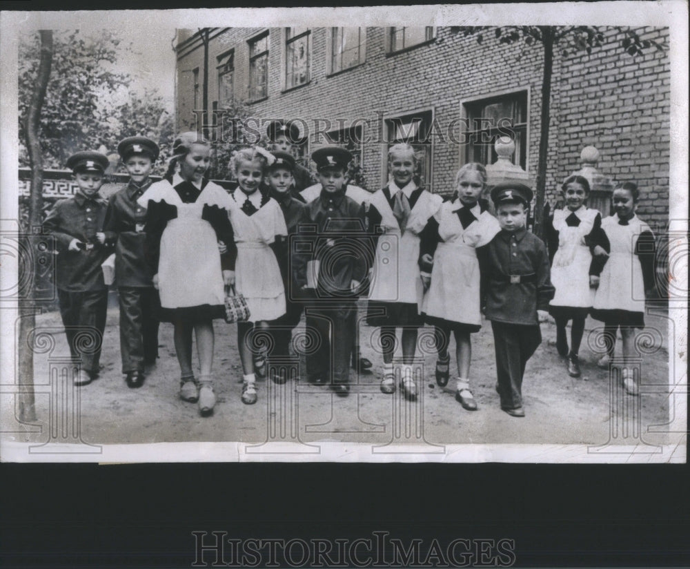 1954 Press Photo Students Classes Moscow Number 613