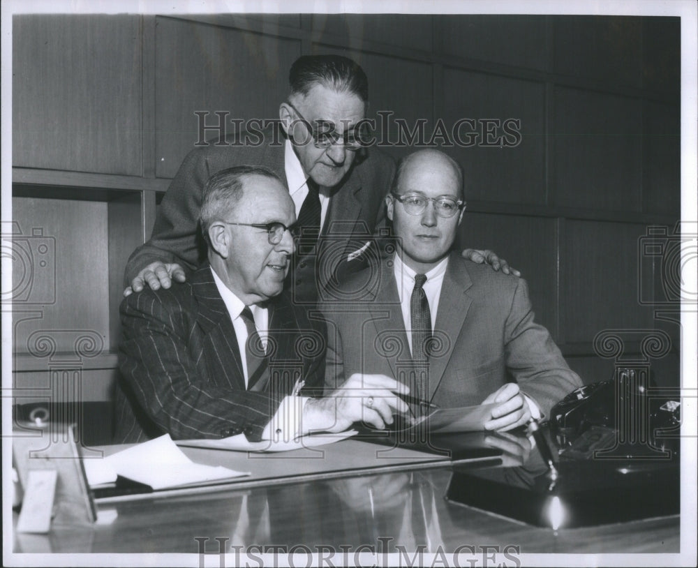 1957 Press Photo Commissioners Mayor&#39;s Office Thomas