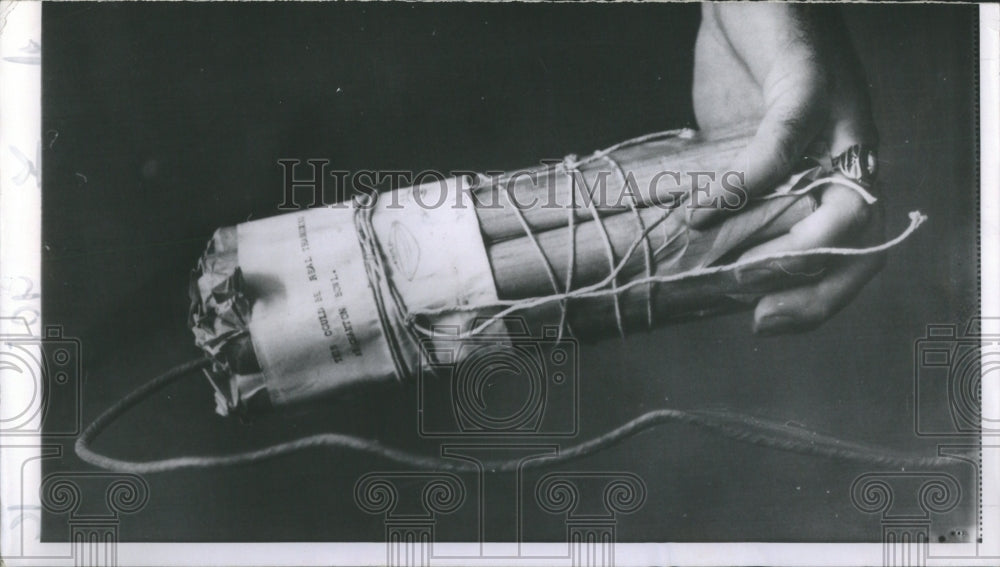 1960 Press Photo Fake Bomb Stadium Football College - Historic Images