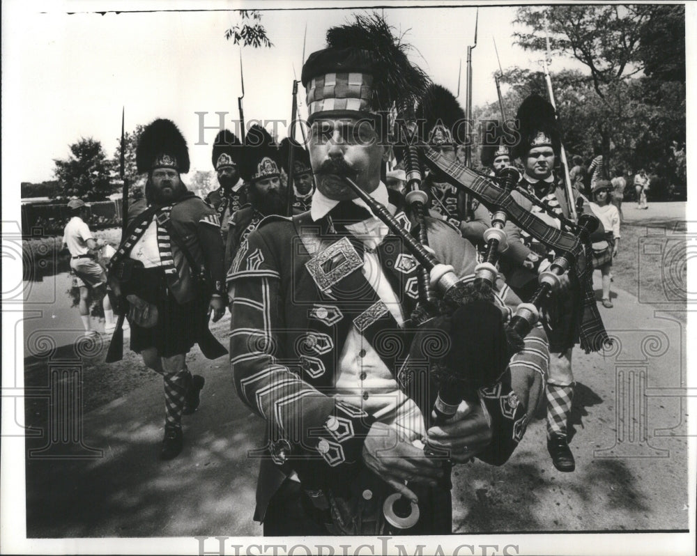 1981 Press Photo Dearborn Michigan Military Reenactment