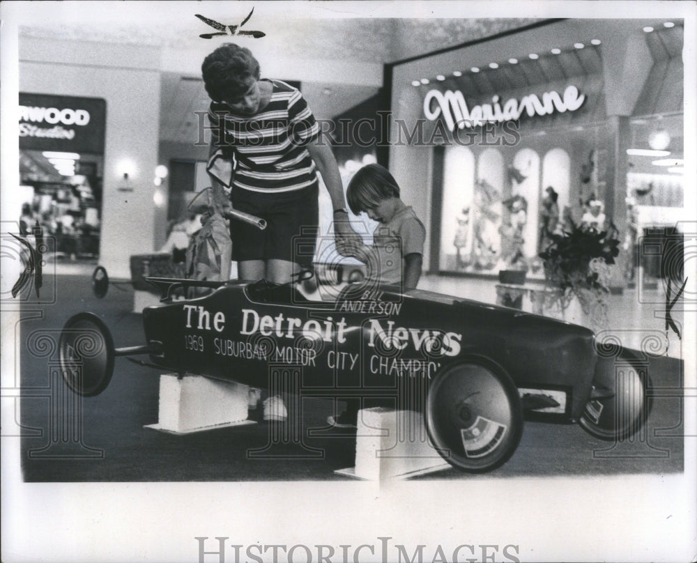 1973 Press Photo Derby Champion car