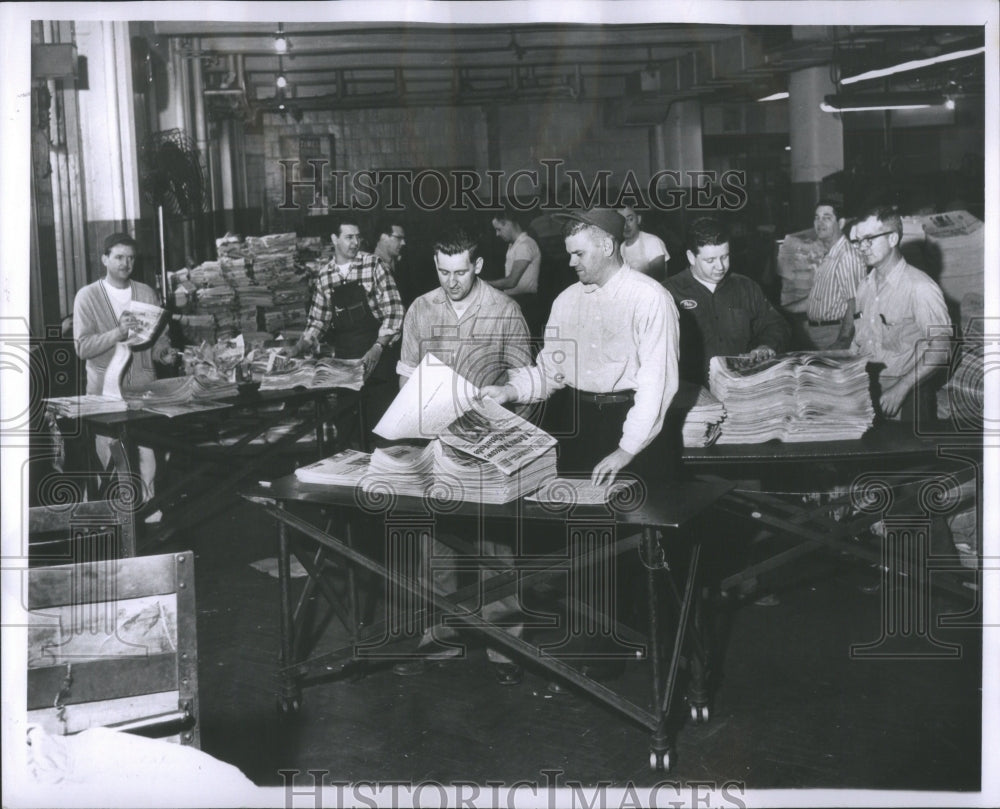 1960 Press Photo Marching Room