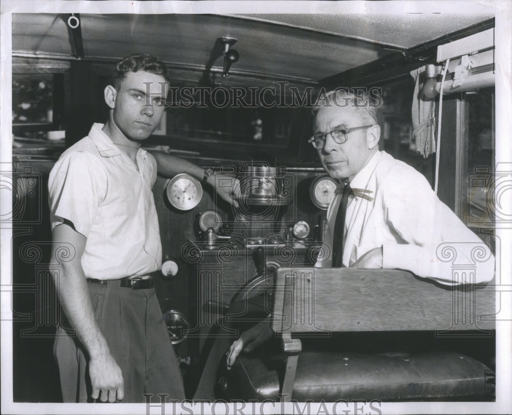 1956 Press Photo Paul W Trier Grosse Engineer