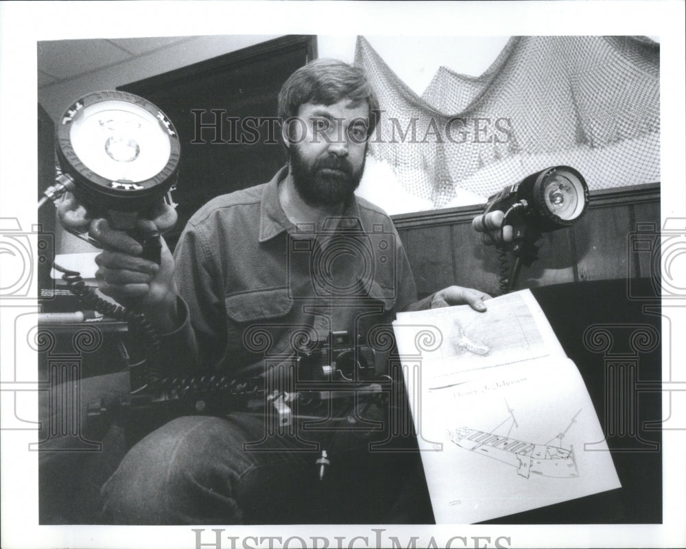 1993 Press Photo Computer Print Outs Ship Drawings