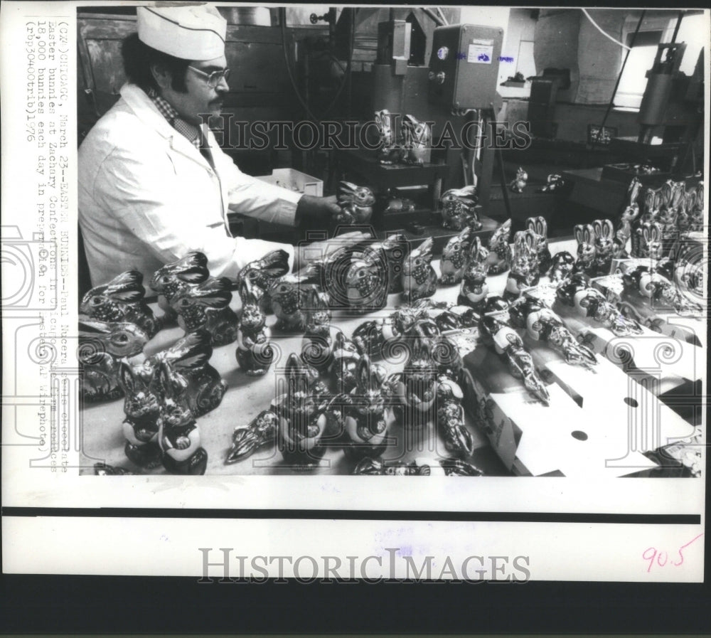 1976 Press Photo Paul Nucera Zachary Confections Store