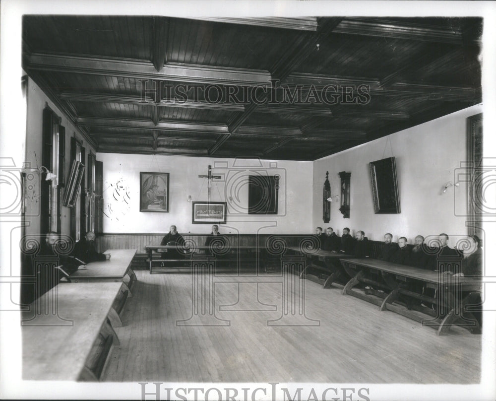 1937 Press Photo Capuchin Monastery Catholic Orders