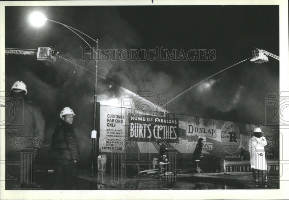 1981 Press Photo Snokrel Units Fire Cloth Jewelery