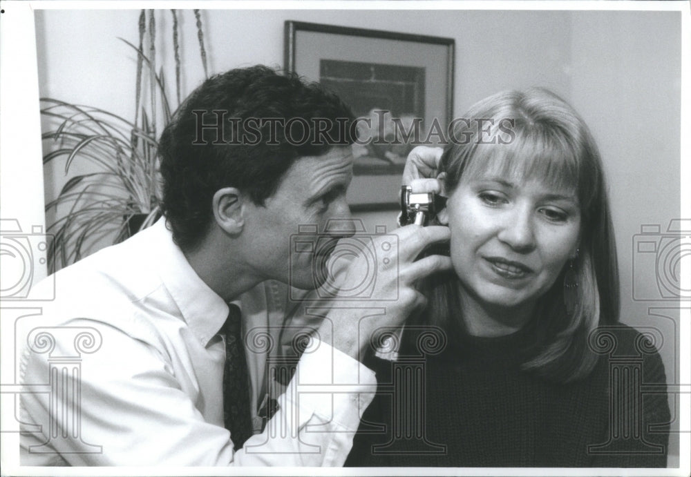 1993 Press Photo Dr. Eric Jones