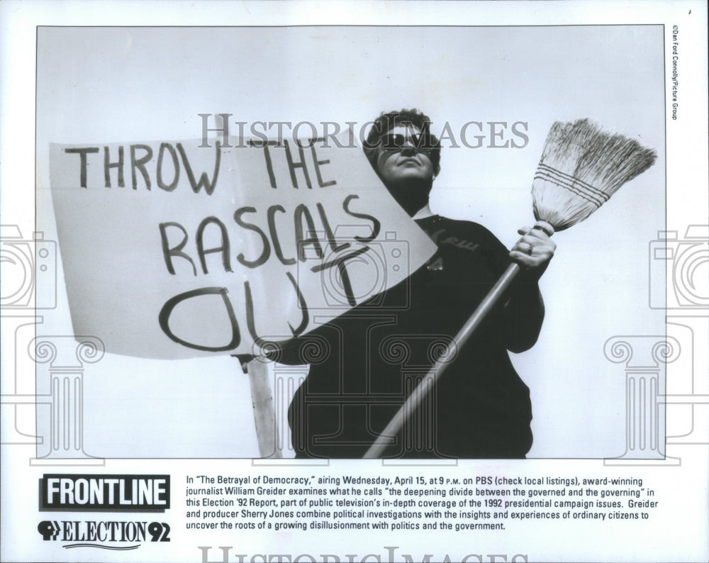 1992 Press Photo Frontline