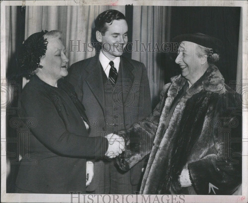 1951 Press Photo Mrs Donald F Schram Eleonore Hujrel