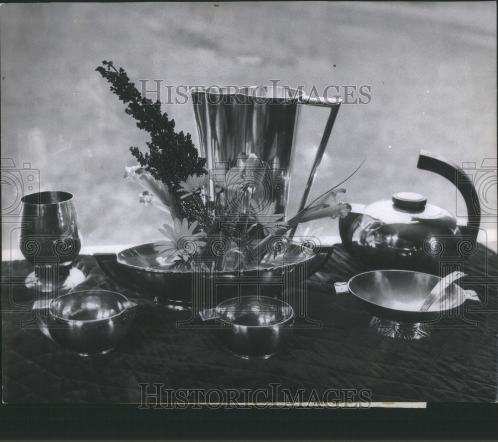 1950 Press Photo Mrs Rossetti Hobby Household - Historic Images