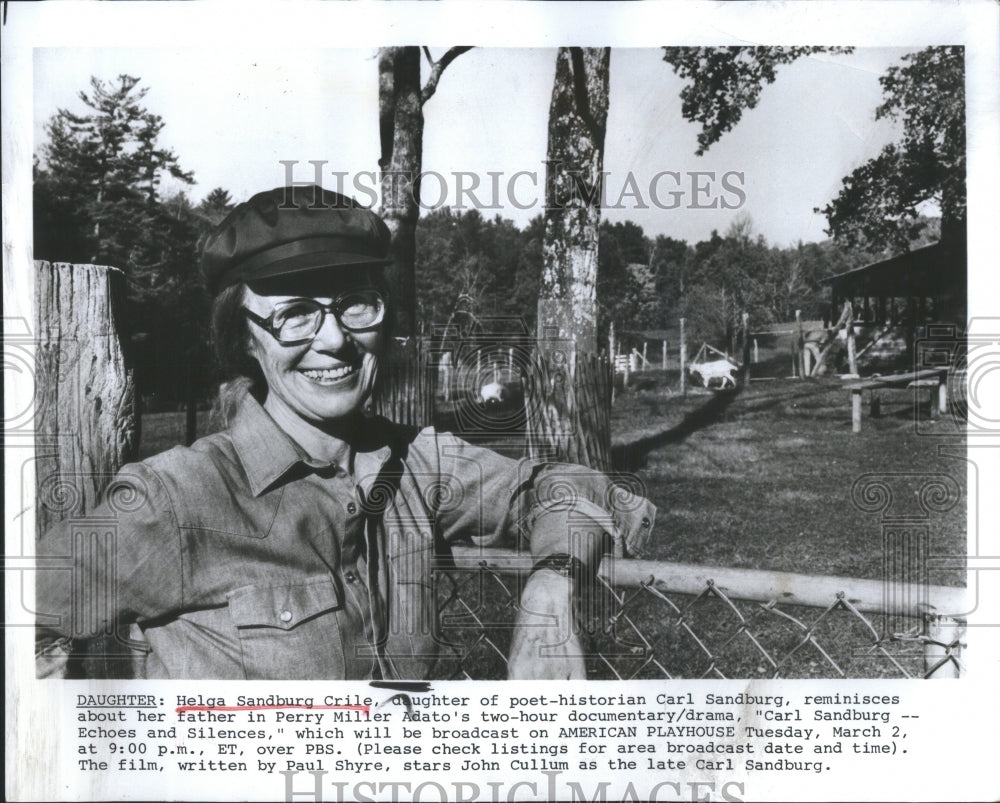 1982 Press Photo Helga Sandburg Crile Caughter Poet His