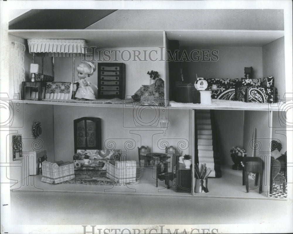 1968 Press Photo Doll Houses