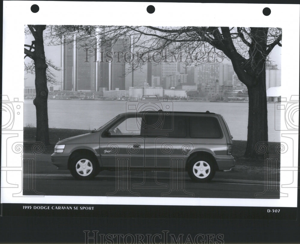 1994 Press Photo Dodge Models Caravan